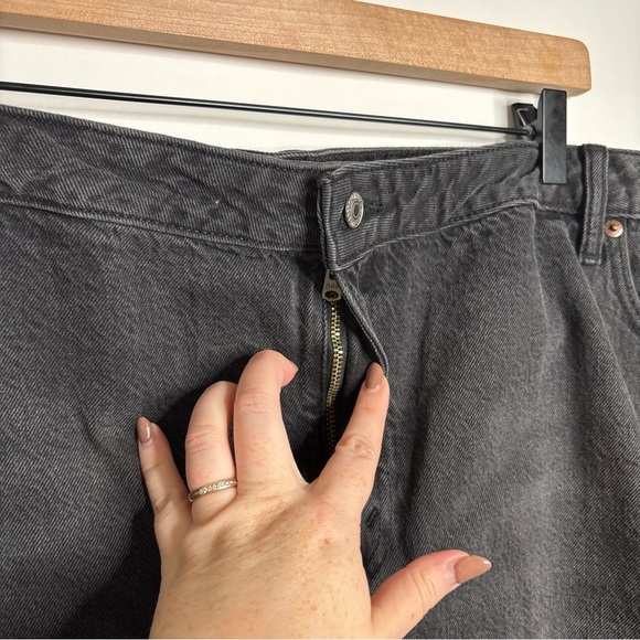 Abercrombie and Fitch Curve Love High Rise Loose Short size 37 - Picture 5 of 8